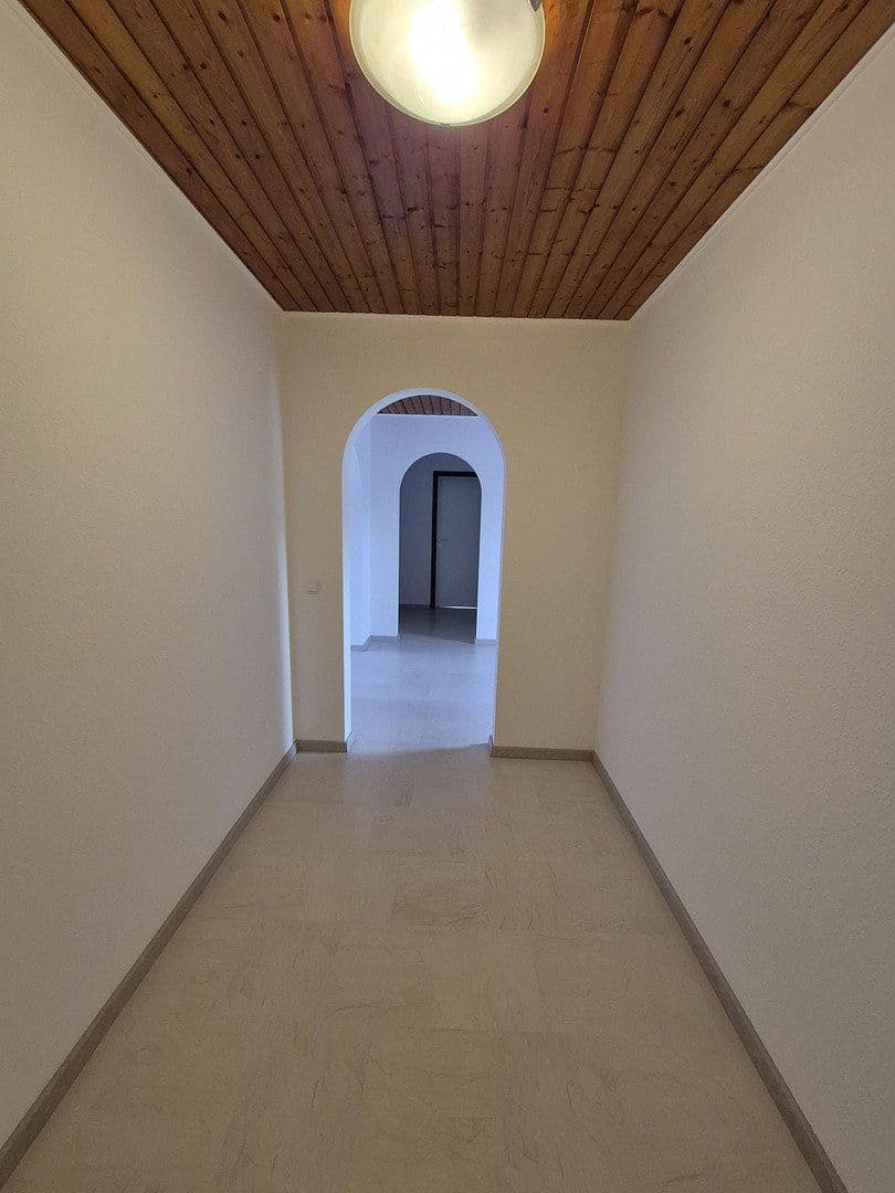 Prenájom bytu 3-izbový 80 m², Moltkestraße 22, Friedrichshafen, Bádensko-Wurttembersko Prenájom bytu 3-izbový 80 m², Moltkestraße 22, Friedrichshafen, Bádensko-Wurttembersko