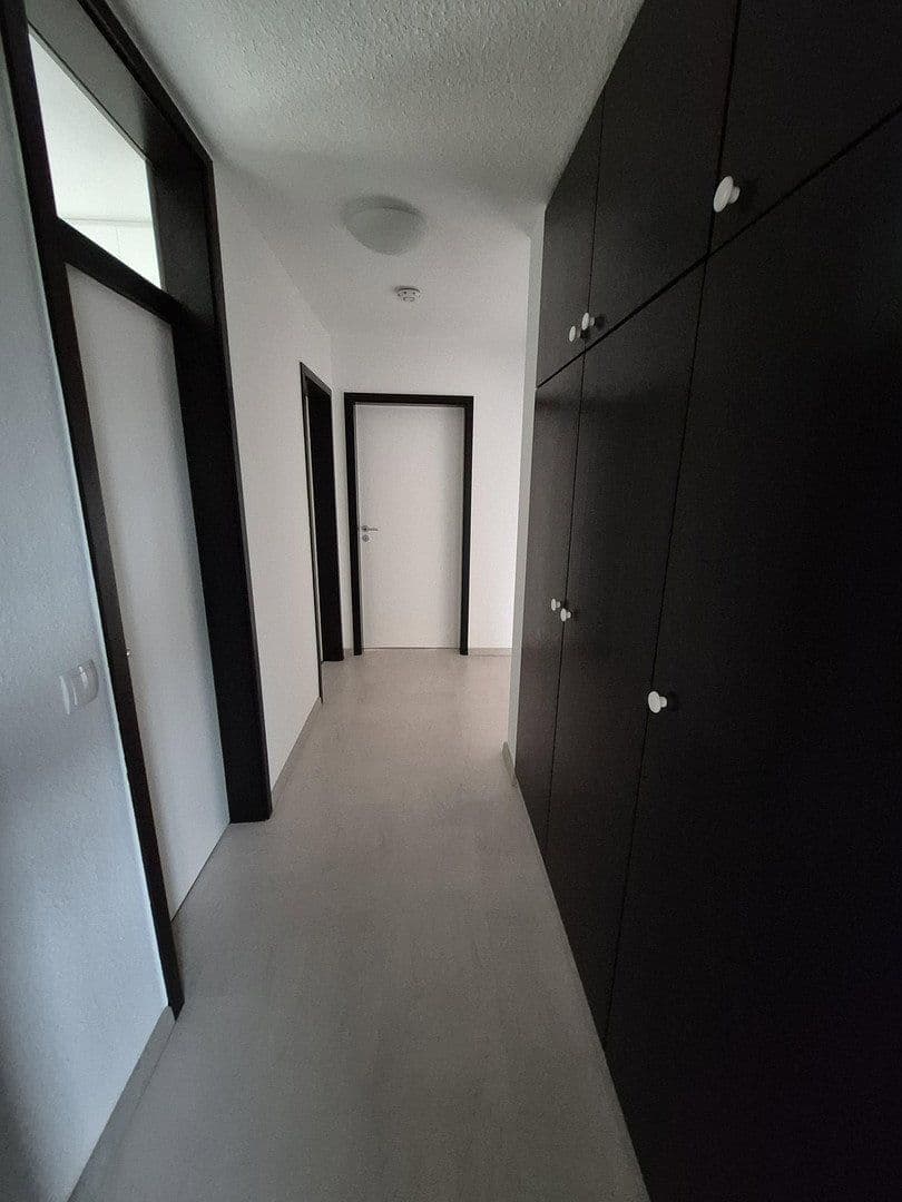 Prenájom bytu 3-izbový 80 m², Moltkestraße 22, Friedrichshafen, Bádensko-Wurttembersko Prenájom bytu 3-izbový 80 m², Moltkestraße 22, Friedrichshafen, Bádensko-Wurttembersko