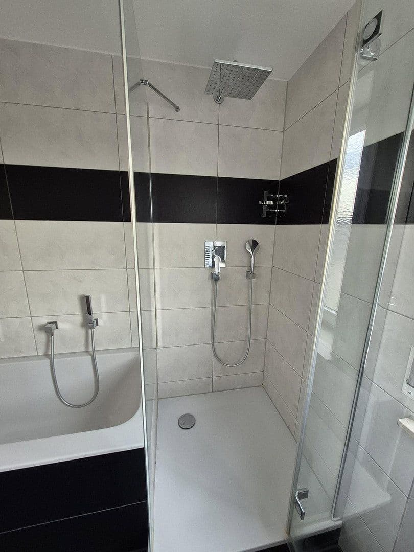 Prenájom bytu 3-izbový 80 m², Moltkestraße 22, Friedrichshafen, Bádensko-Wurttembersko Prenájom bytu 3-izbový 80 m², Moltkestraße 22, Friedrichshafen, Bádensko-Wurttembersko