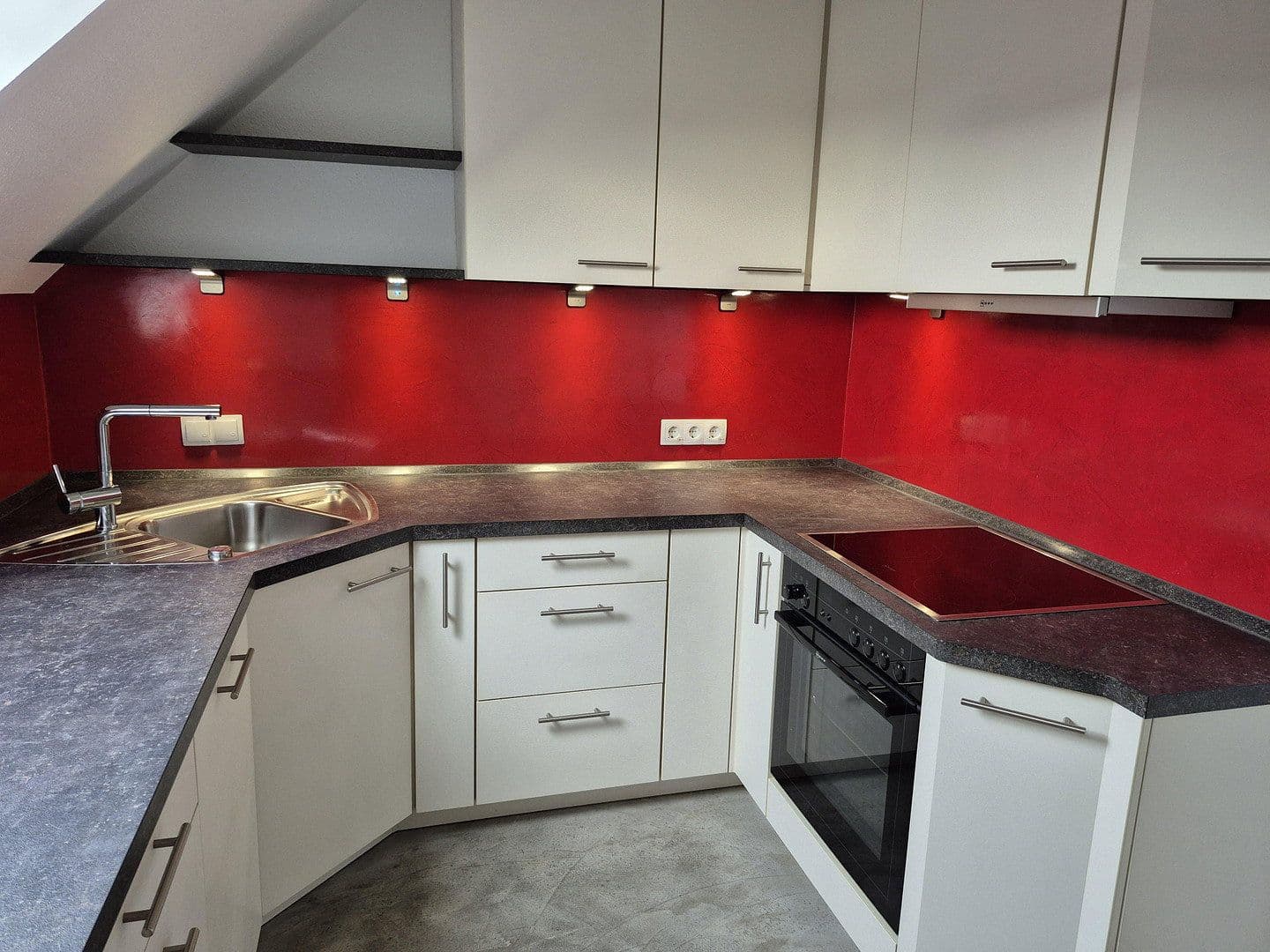 Prenájom bytu 3-izbový 80 m², Moltkestraße 22, Friedrichshafen, Bádensko-Wurttembersko Prenájom bytu 3-izbový 80 m², Moltkestraße 22, Friedrichshafen, Bádensko-Wurttembersko