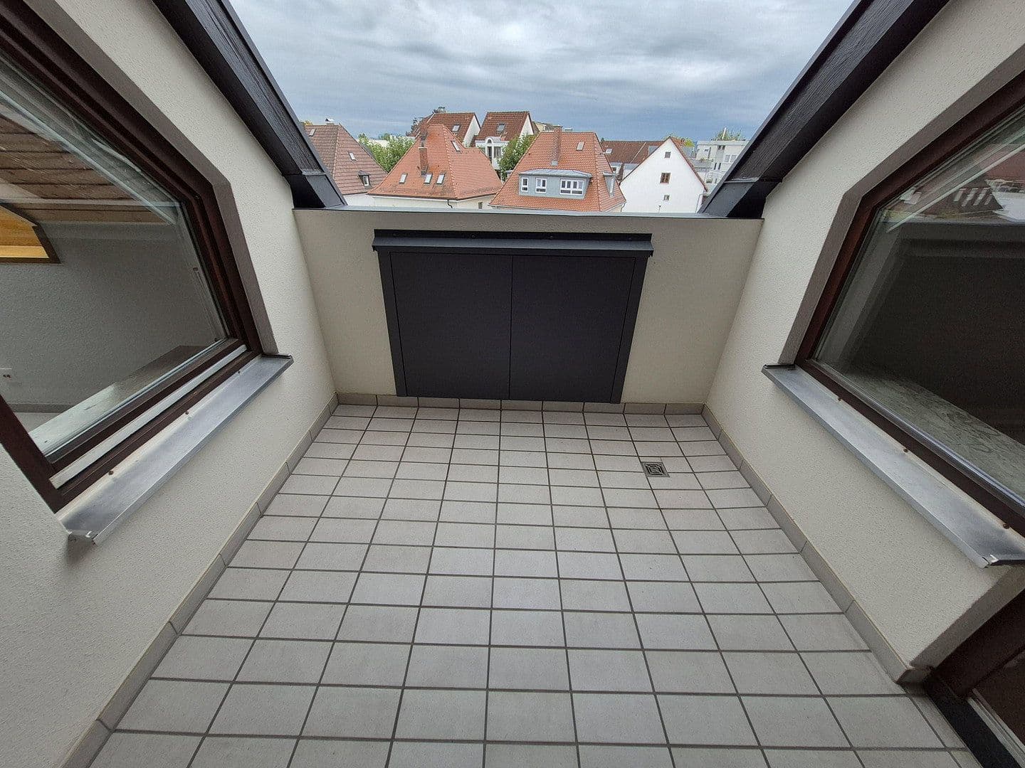 Prenájom bytu 3-izbový 80 m², Moltkestraße 22, Friedrichshafen, Bádensko-Wurttembersko Prenájom bytu 3-izbový 80 m², Moltkestraße 22, Friedrichshafen, Bádensko-Wurttembersko