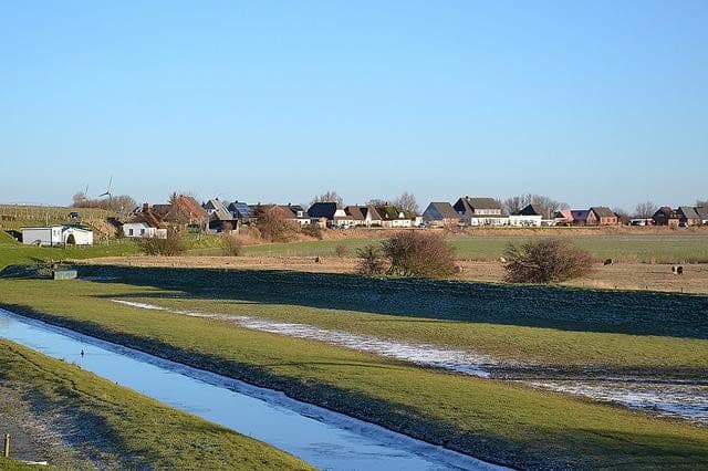 Predaj domu 480 m², pozemok 1.460 m², Nordstrand, Šlezvicko-Holštajnsko Predaj domu 480 m², pozemok 1.460 m², Nordstrand, Šlezvicko-Holštajnsko