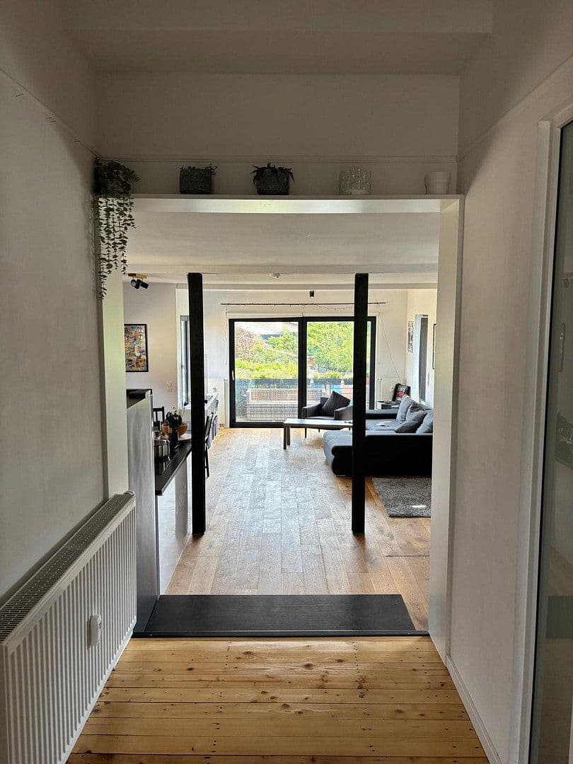 Prenájom bytu 4-izbový 108 m², Rheinauer Str. 34, Brühl, Bádensko-Wurttembersko Prenájom bytu 4-izbový 108 m², Rheinauer Str. 34, Brühl, Bádensko-Wurttembersko
