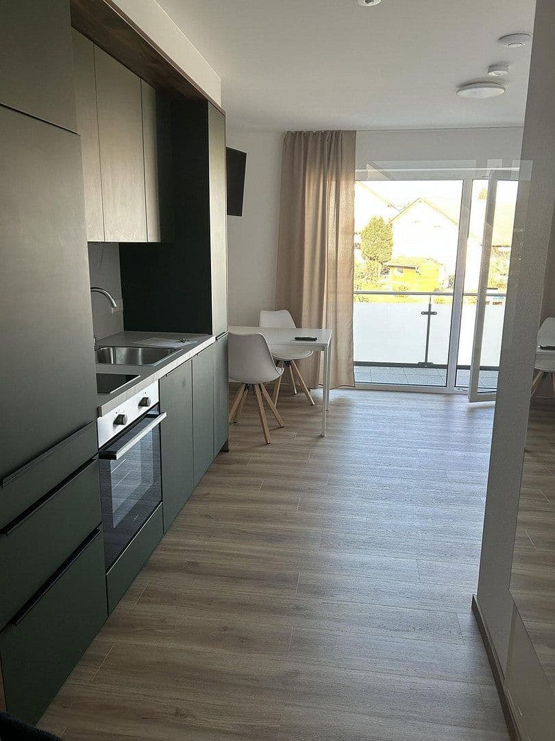 Prenájom bytu 1-izbový 28 m², Künzelsau, Bádensko-Wurttembersko Prenájom bytu 1-izbový 28 m², Künzelsau, Bádensko-Wurttembersko