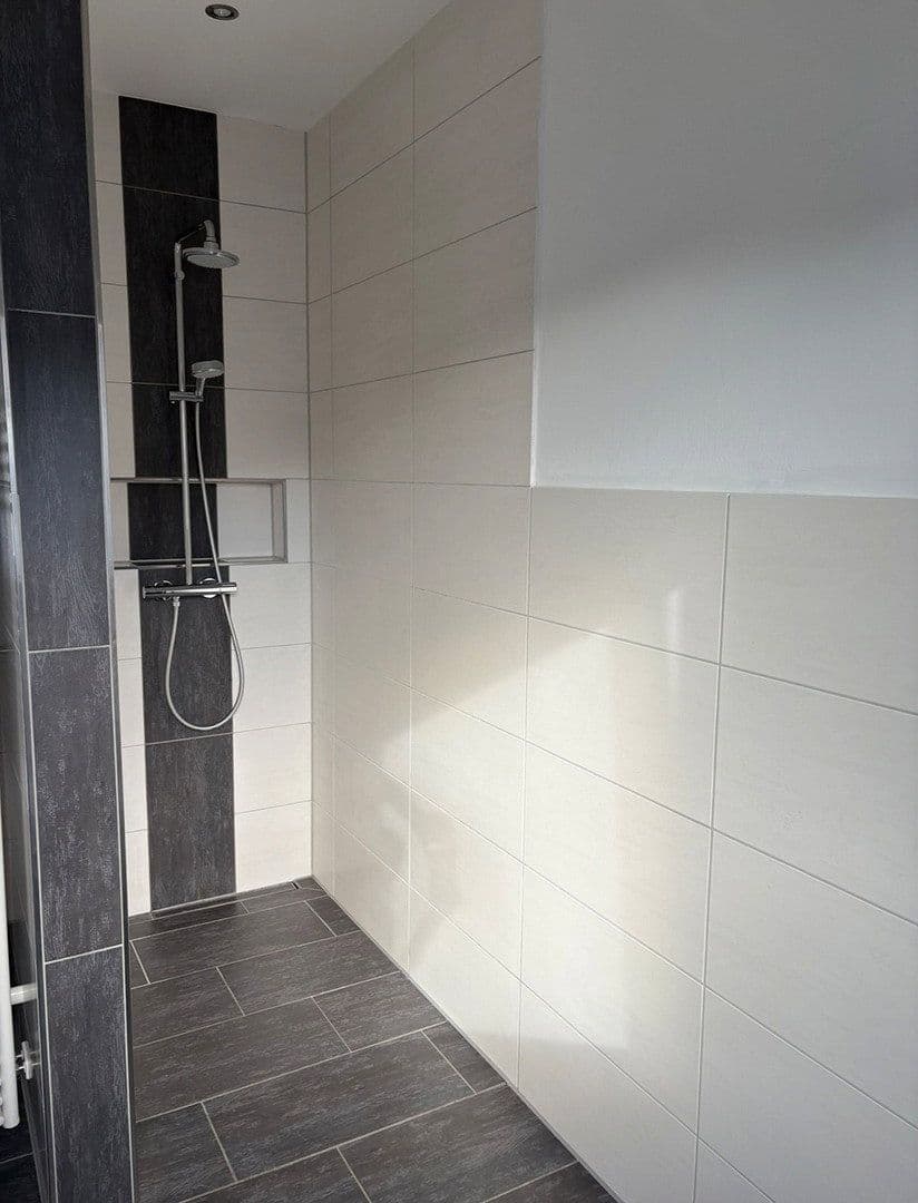 Prenájom bytu 3-izbový 96 m², Braunschweig, Dolné Sasko Prenájom bytu 3-izbový 96 m², Braunschweig, Dolné Sasko