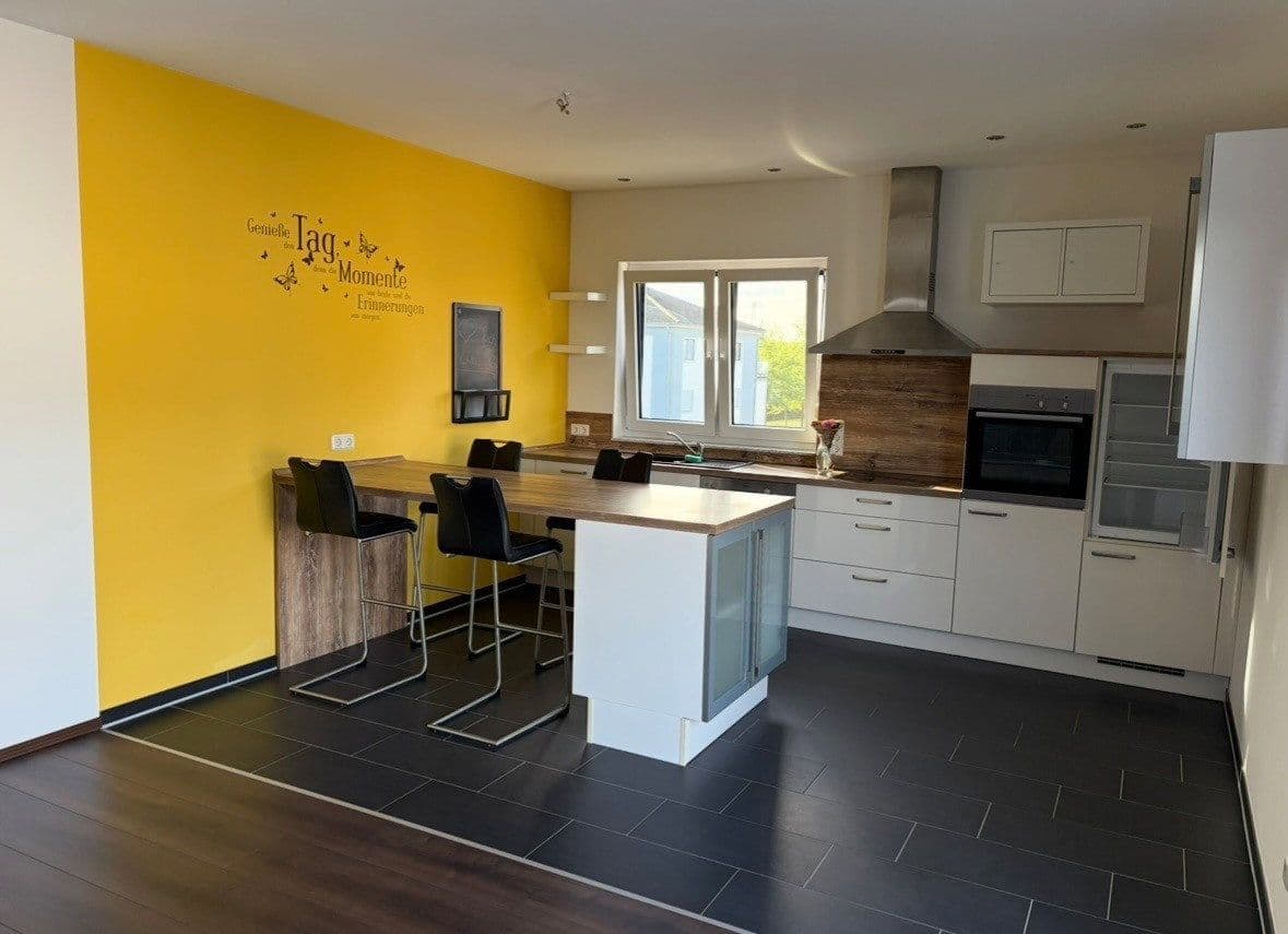 Prenájom bytu 3-izbový 96 m², Braunschweig, Dolné Sasko Prenájom bytu 3-izbový 96 m², Braunschweig, Dolné Sasko