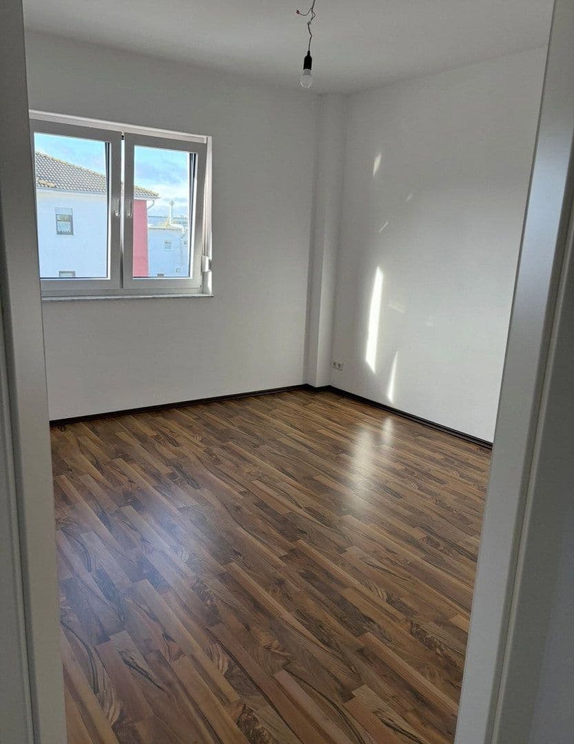 Prenájom bytu 3-izbový 96 m², Braunschweig, Dolné Sasko Prenájom bytu 3-izbový 96 m², Braunschweig, Dolné Sasko