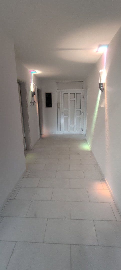 Prenájom bytu 3-izbový 120 m², Seelze, Dolné Sasko Prenájom bytu 3-izbový 120 m², Seelze, Dolné Sasko