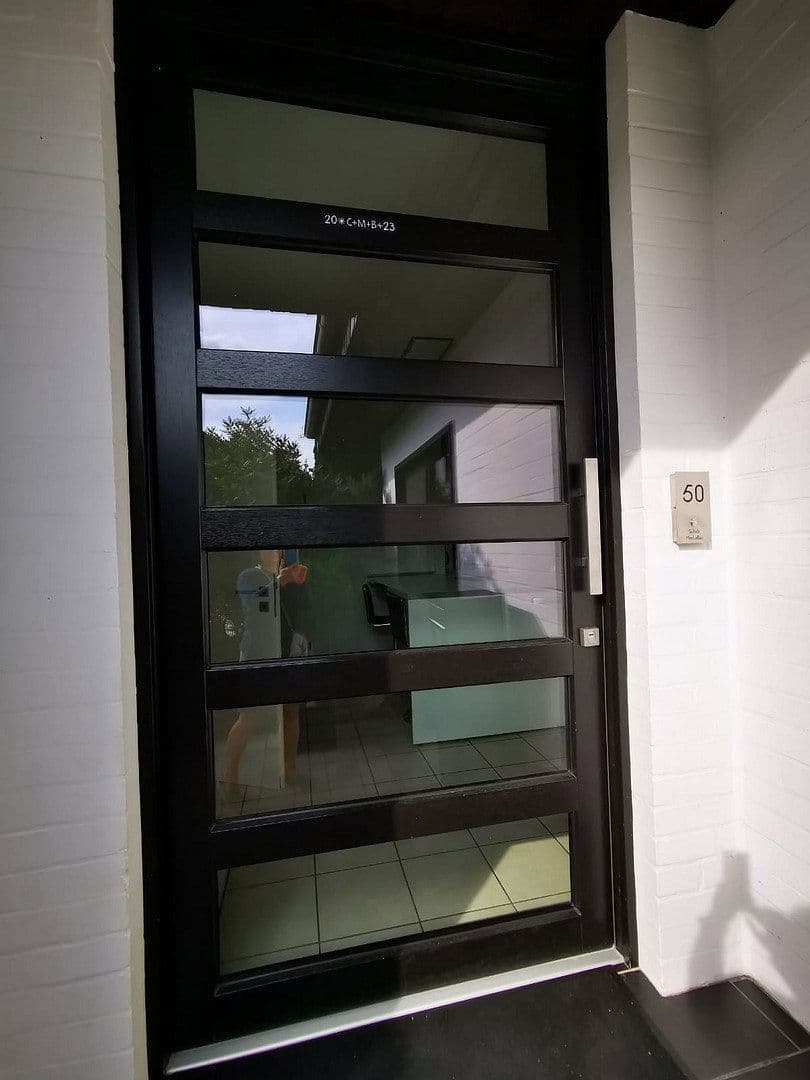 Predaj domu 141 m², pozemok 840 m², Neuenberger Straße, Neuss, Severné Porýnie - Westfálsko Predaj domu 141 m², pozemok 840 m², Neuenberger Straße, Neuss, Severné Porýnie - Westfálsko