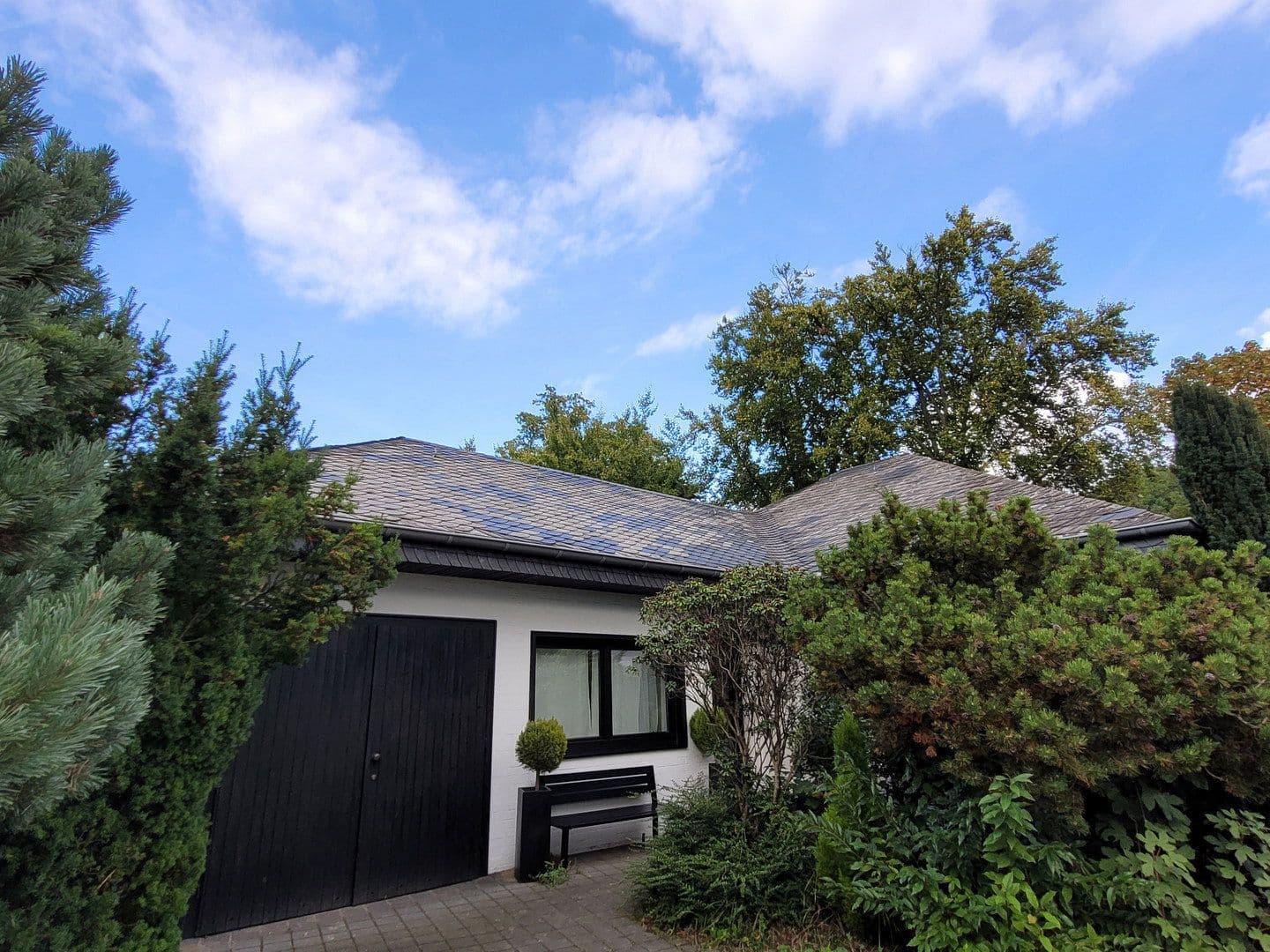 Predaj domu 141 m², pozemok 840 m², Neuenberger Straße, Neuss, Severné Porýnie - Westfálsko Predaj domu 141 m², pozemok 840 m², Neuenberger Straße, Neuss, Severné Porýnie - Westfálsko