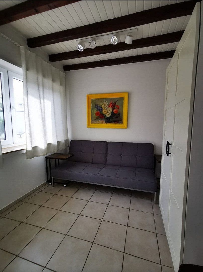 Predaj domu 141 m², pozemok 840 m², Neuenberger Straße, Neuss, Severné Porýnie - Westfálsko Predaj domu 141 m², pozemok 840 m², Neuenberger Straße, Neuss, Severné Porýnie - Westfálsko