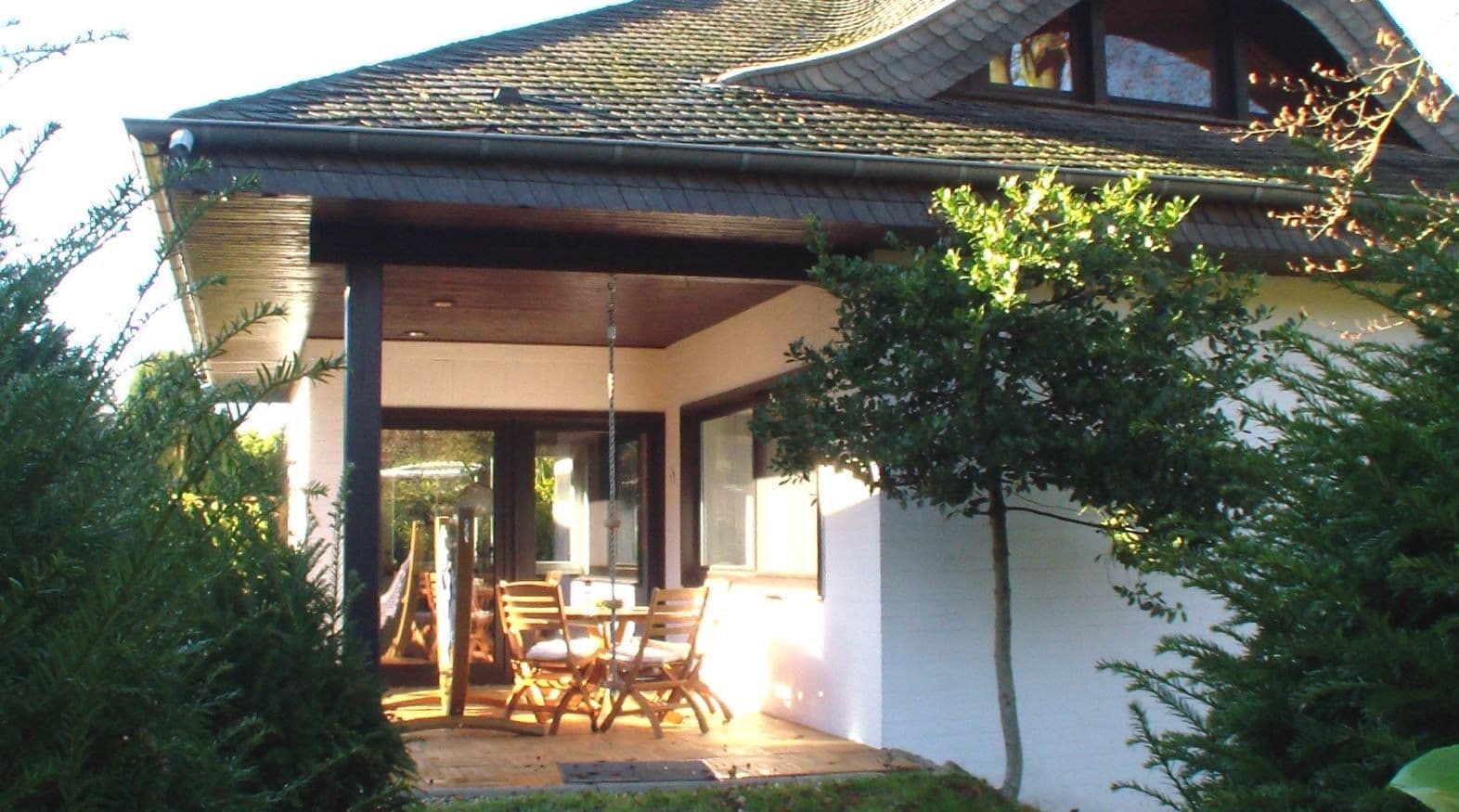Predaj domu 141 m², pozemok 840 m², Neuenberger Straße, Neuss, Severné Porýnie - Westfálsko Predaj domu 141 m², pozemok 840 m², Neuenberger Straße, Neuss, Severné Porýnie - Westfálsko