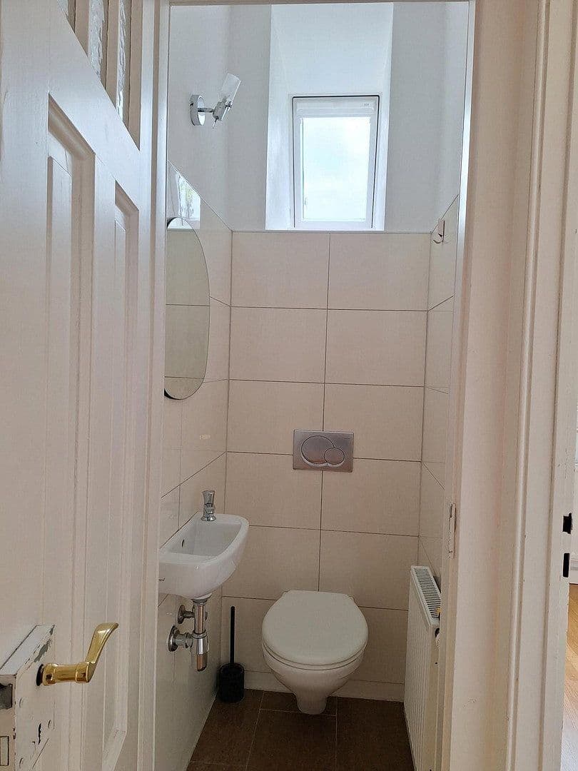 Prenájom bytu 3-izbový 69 m², Köln, Severné Porýnie - Westfálsko Prenájom bytu 3-izbový 69 m², Köln, Severné Porýnie - Westfálsko