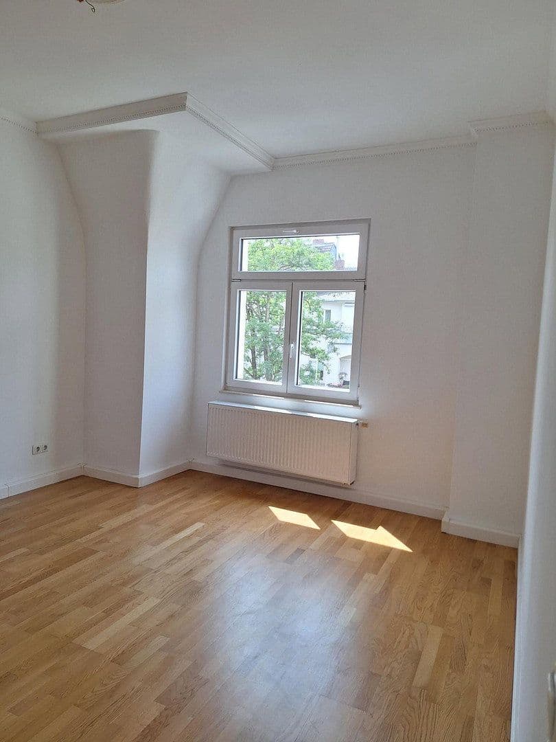 Prenájom bytu 3-izbový 69 m², Köln, Severné Porýnie - Westfálsko Prenájom bytu 3-izbový 69 m², Köln, Severné Porýnie - Westfálsko