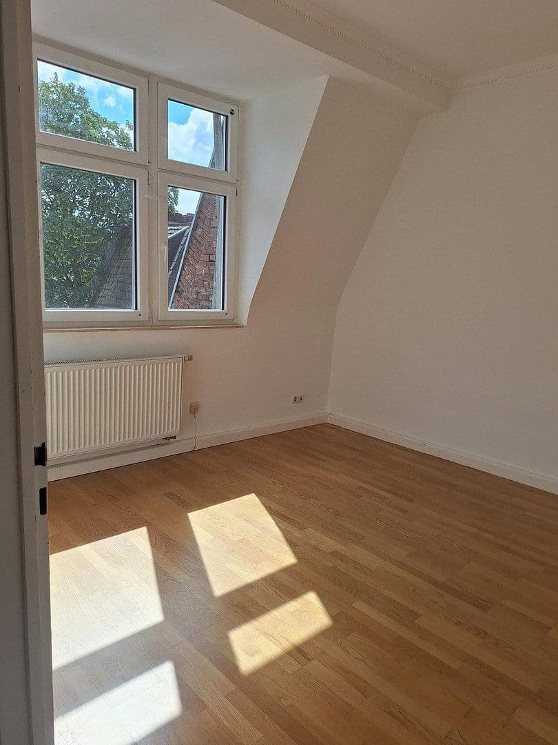 Prenájom bytu 3-izbový 69 m², Köln, Severné Porýnie - Westfálsko Prenájom bytu 3-izbový 69 m², Köln, Severné Porýnie - Westfálsko