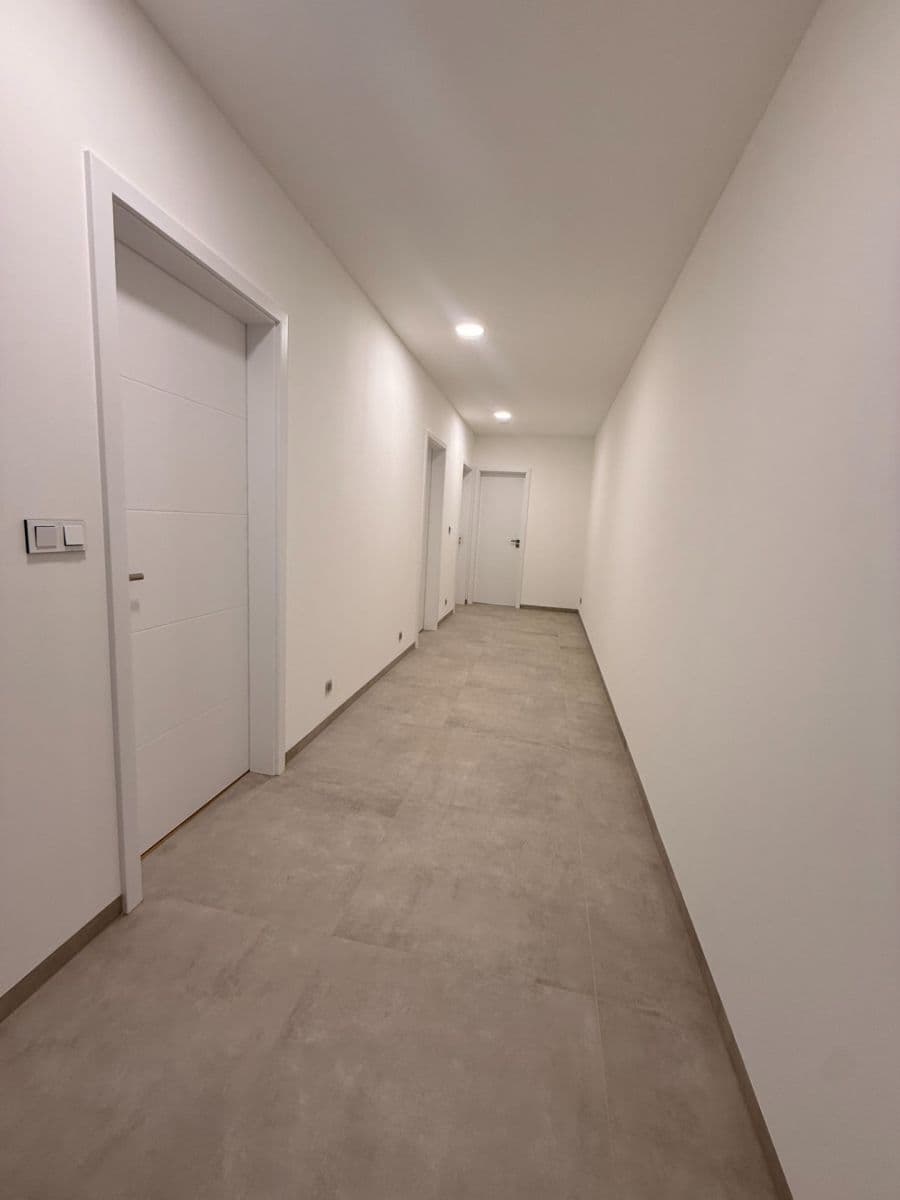 Predaj domu 159 m², pozemok 854 m², Pomněnková, Mukařov, Středočeský kraj Predaj domu 159 m², pozemok 854 m², Pomněnková, Mukařov, Středočeský kraj