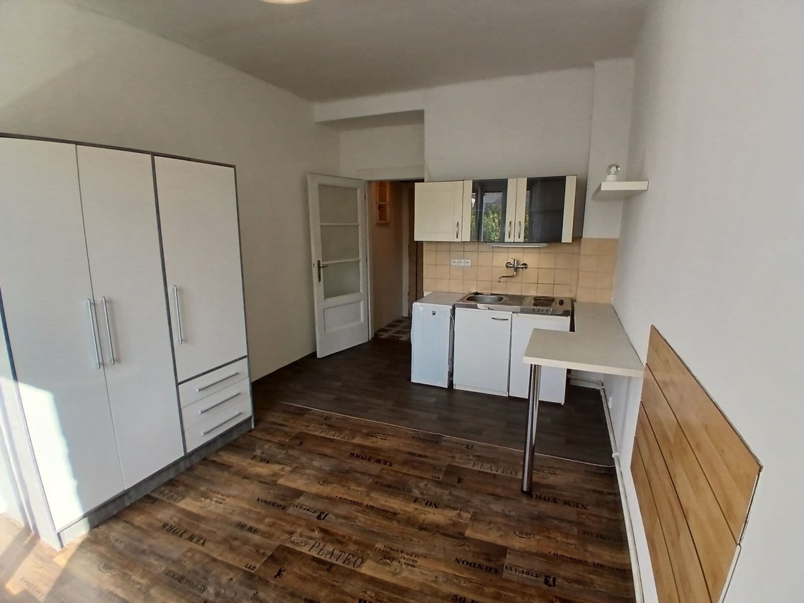 Prenájom bytu 1-izbový 20 m², Kovářská, Praha, Praha Prenájom bytu 1-izbový 20 m², Kovářská, Praha, Praha