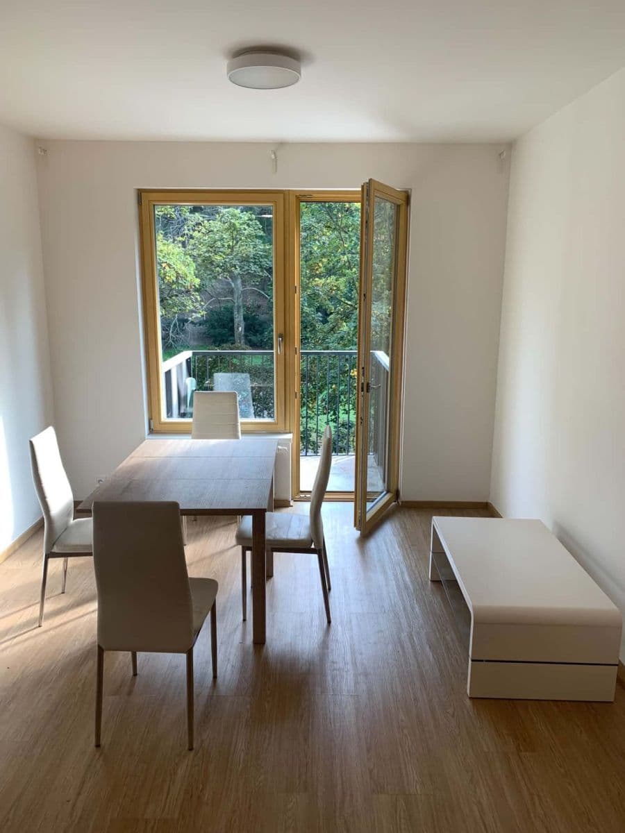 Prenájom bytu 2-izbový 48 m², Pod Kavalírkou, Praha, Praha Prenájom bytu 2-izbový 48 m², Pod Kavalírkou, Praha, Praha
