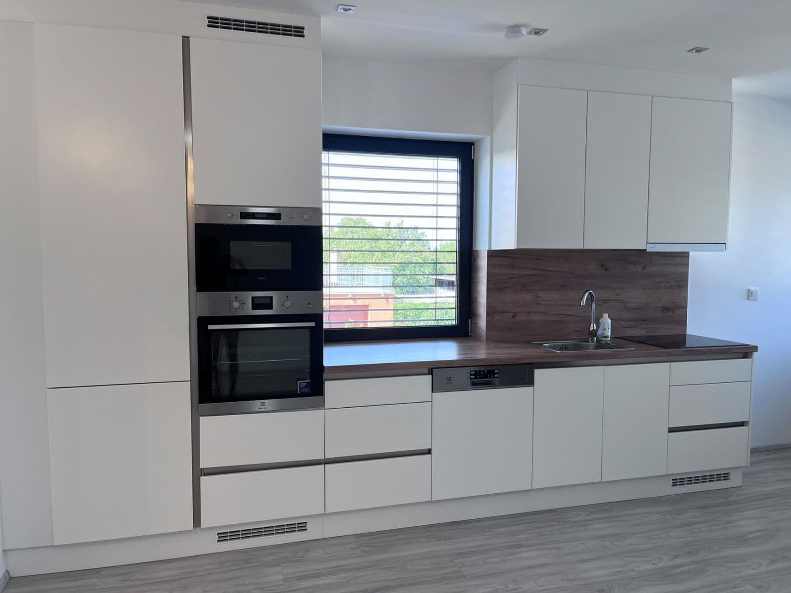 Prenájom bytu 2-izbový 62 m², Sokolnická, Brno, Jihomoravský kraj Prenájom bytu 2-izbový 62 m², Sokolnická, Brno, Jihomoravský kraj