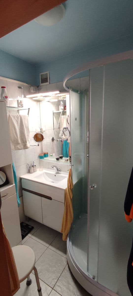Predaj bytu 3-izbový 62 m², Nad Lesním divadlem, Praha, Praha Predaj bytu 3-izbový 62 m², Nad Lesním divadlem, Praha, Praha