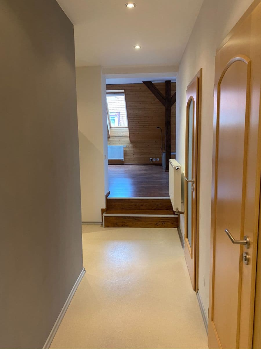 Prenájom bytu 2-izbový 87 m², Za Poštou, Praha, Praha Prenájom bytu 2-izbový 87 m², Za Poštou, Praha, Praha