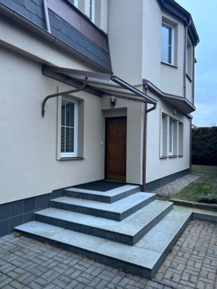 Prenájom kancelárie 75 m², Ústecká, Praha, Praha Prenájom kancelárie 75 m², Ústecká, Praha, Praha