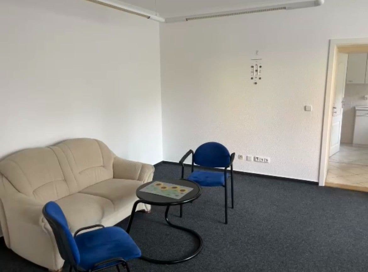 Prenájom kancelárie 75 m², Ústecká, Praha, Praha Prenájom kancelárie 75 m², Ústecká, Praha, Praha