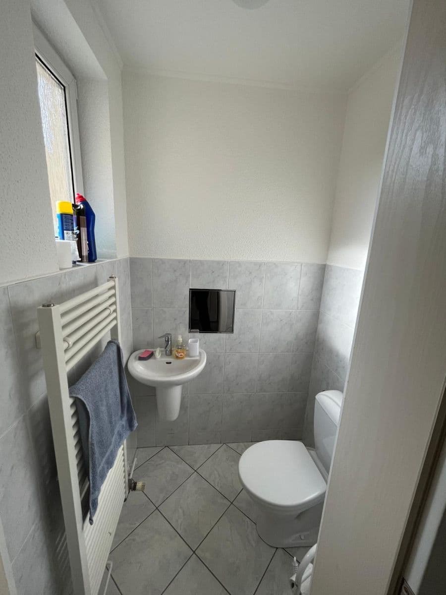 Prenájom kancelárie 75 m², Ústecká, Praha, Praha Prenájom kancelárie 75 m², Ústecká, Praha, Praha