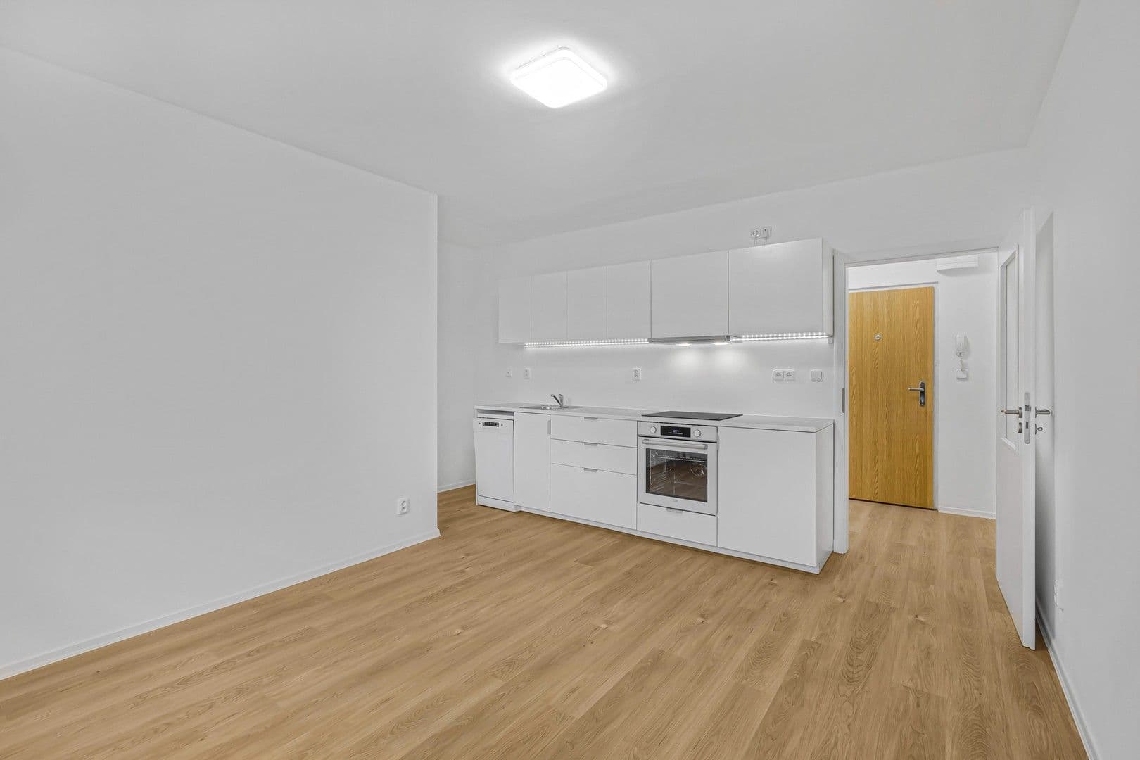 Prenájom bytu 2-izbový 32 m², Jílovská, Praha, Praha Prenájom bytu 2-izbový 32 m², Jílovská, Praha, Praha