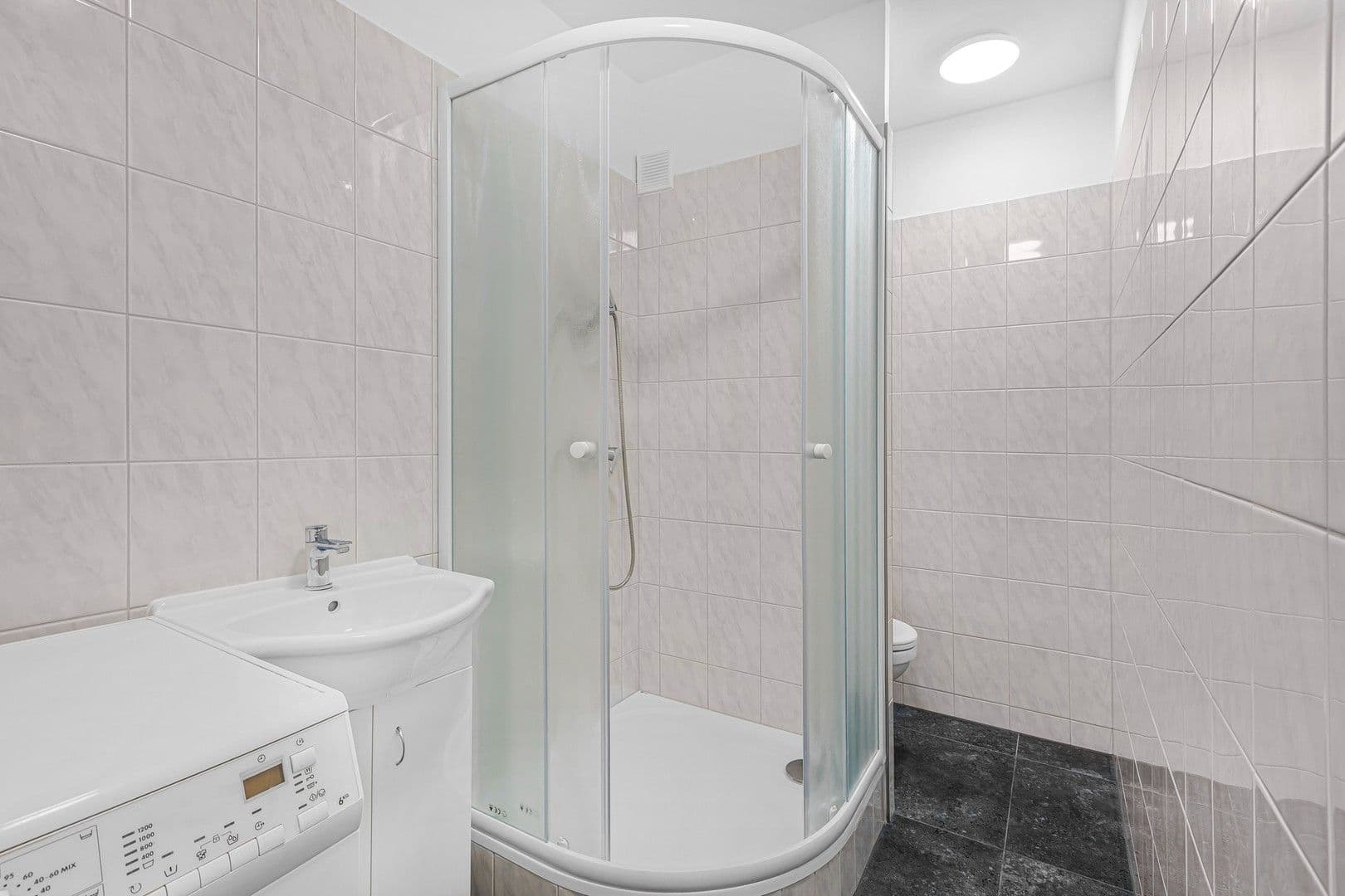 Prenájom bytu 2-izbový 32 m², Jílovská, Praha, Praha Prenájom bytu 2-izbový 32 m², Jílovská, Praha, Praha