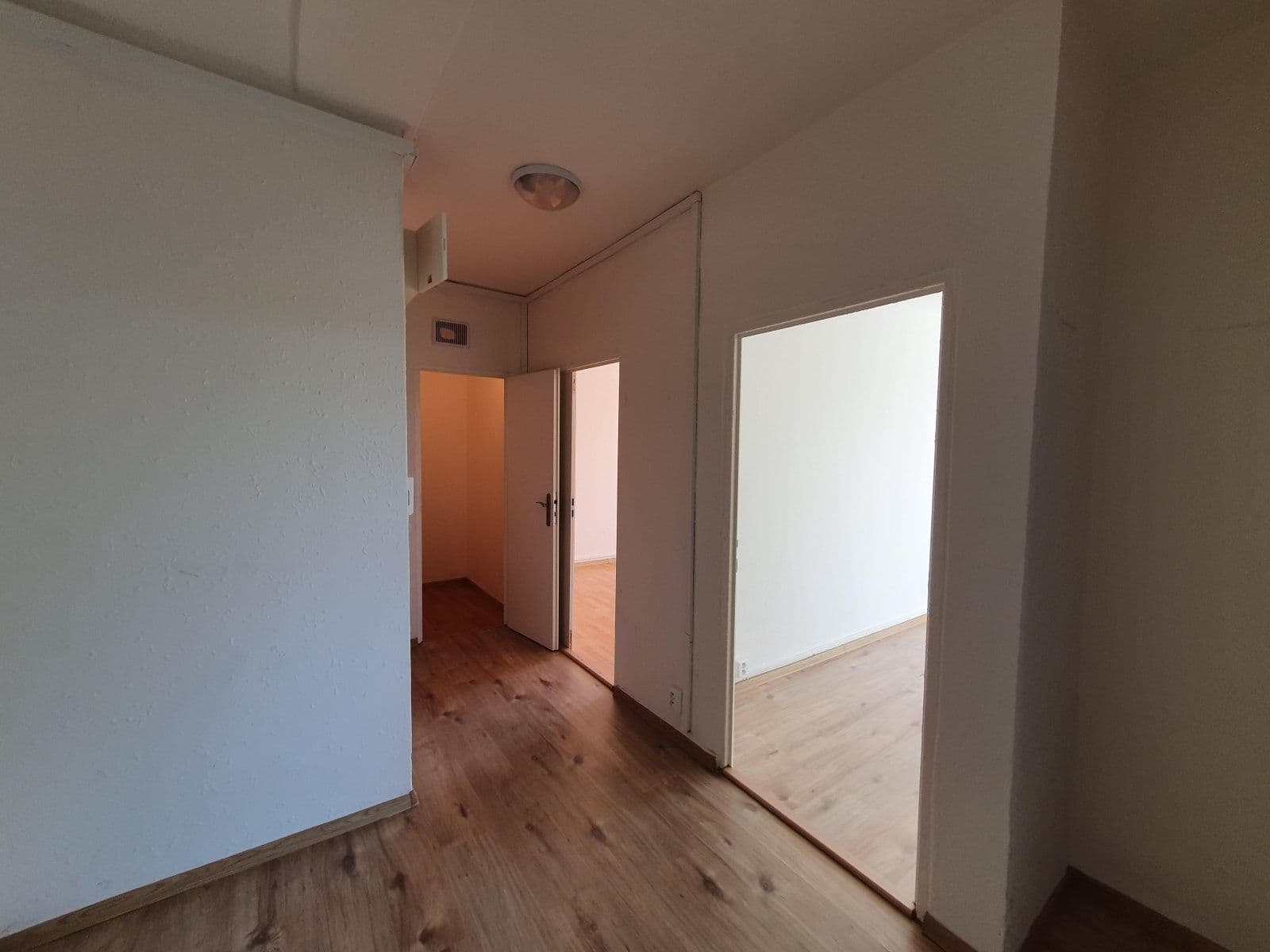 Prenájom bytu 3-izbový 68 m², Energetiků, Orlová, Moravskoslezský kraj Prenájom bytu 3-izbový 68 m², Energetiků, Orlová, Moravskoslezský kraj
