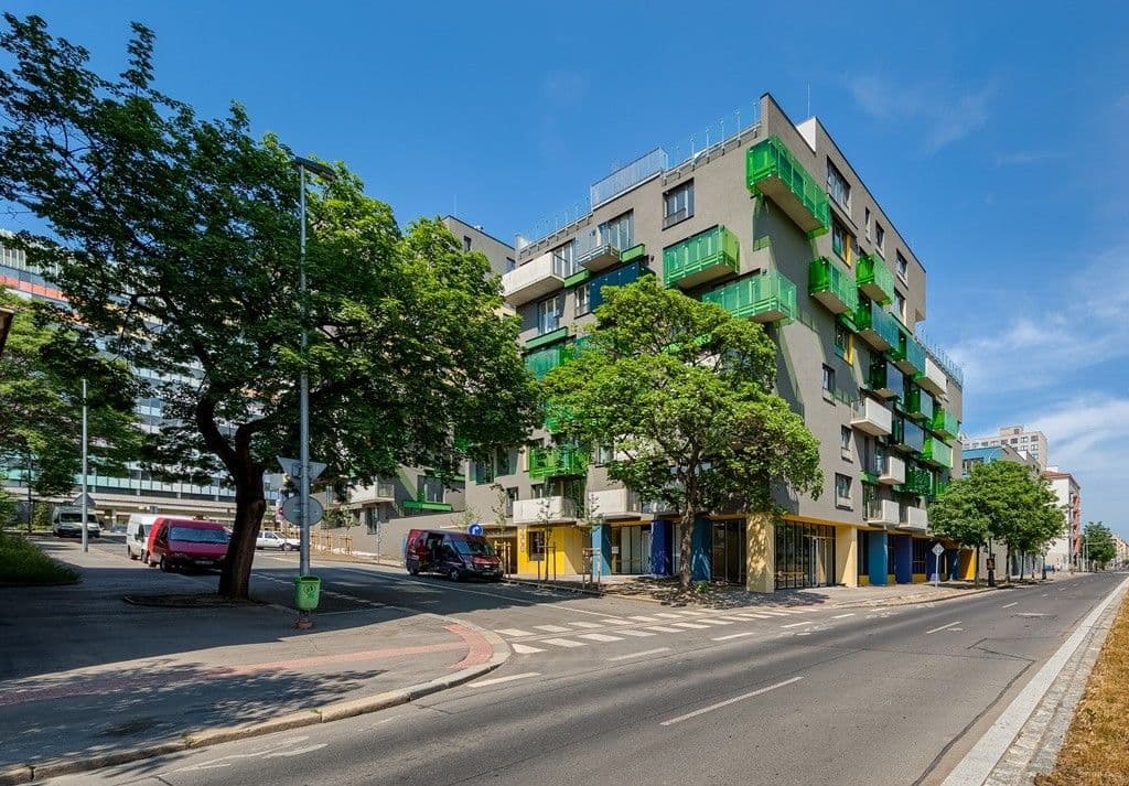 Prenájom bytu 1-izbový 35 m², Altajská, Praha, Praha Prenájom bytu 1-izbový 35 m², Altajská, Praha, Praha
