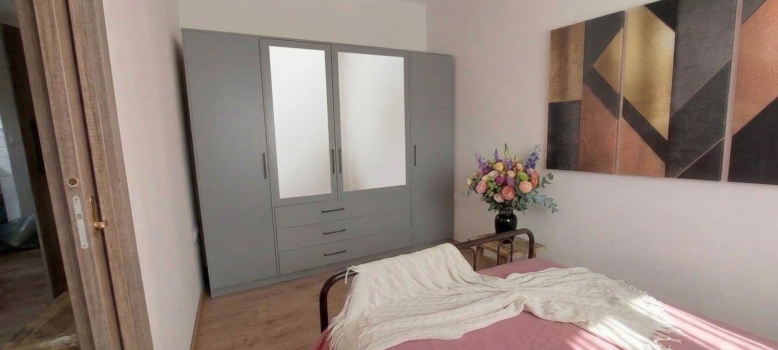 Prenájom bytu 2-izbový 43 m², Kozia, Bratislava - mestská časť Staré Mesto, Bratislavský kraj Prenájom bytu 2-izbový 43 m², Kozia, Bratislava - mestská časť Staré Mesto, Bratislavský kraj