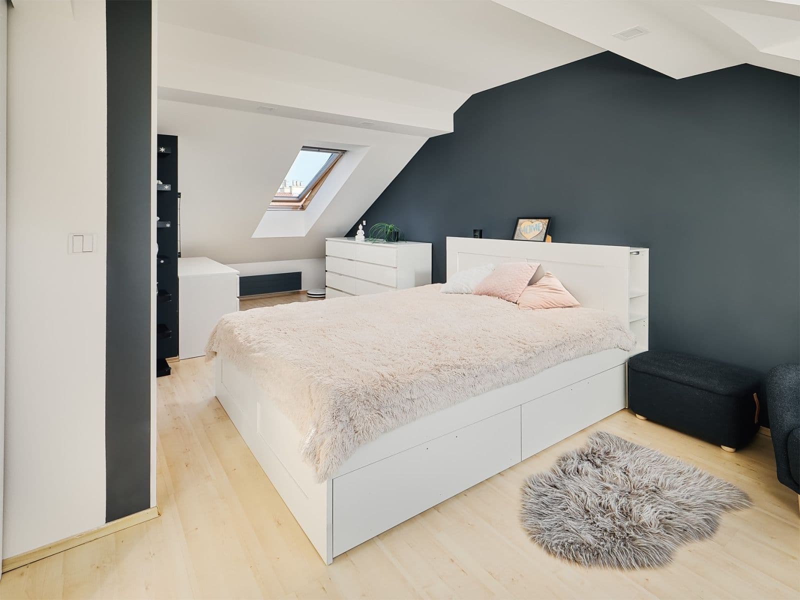Predaj bytu 3-izbový 105 m², Stochovská, Praha, Praha Predaj bytu 3-izbový 105 m², Stochovská, Praha, Praha