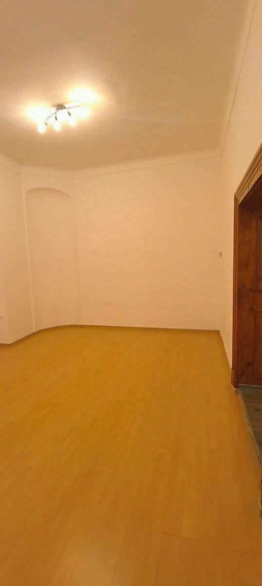 Prenájom bytu 1-izbový 42 m², Dolní náměstí, Olomouc, Olomoucký kraj Prenájom bytu 1-izbový 42 m², Dolní náměstí, Olomouc, Olomoucký kraj