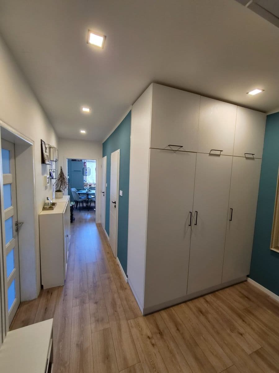 Predaj bytu 3-izbový 68 m², Herálecká III, Praha, Praha Predaj bytu 3-izbový 68 m², Herálecká III, Praha, Praha