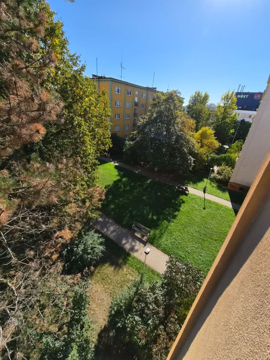 Predaj bytu 3-izbový 68 m², Herálecká III, Praha, Praha Predaj bytu 3-izbový 68 m², Herálecká III, Praha, Praha