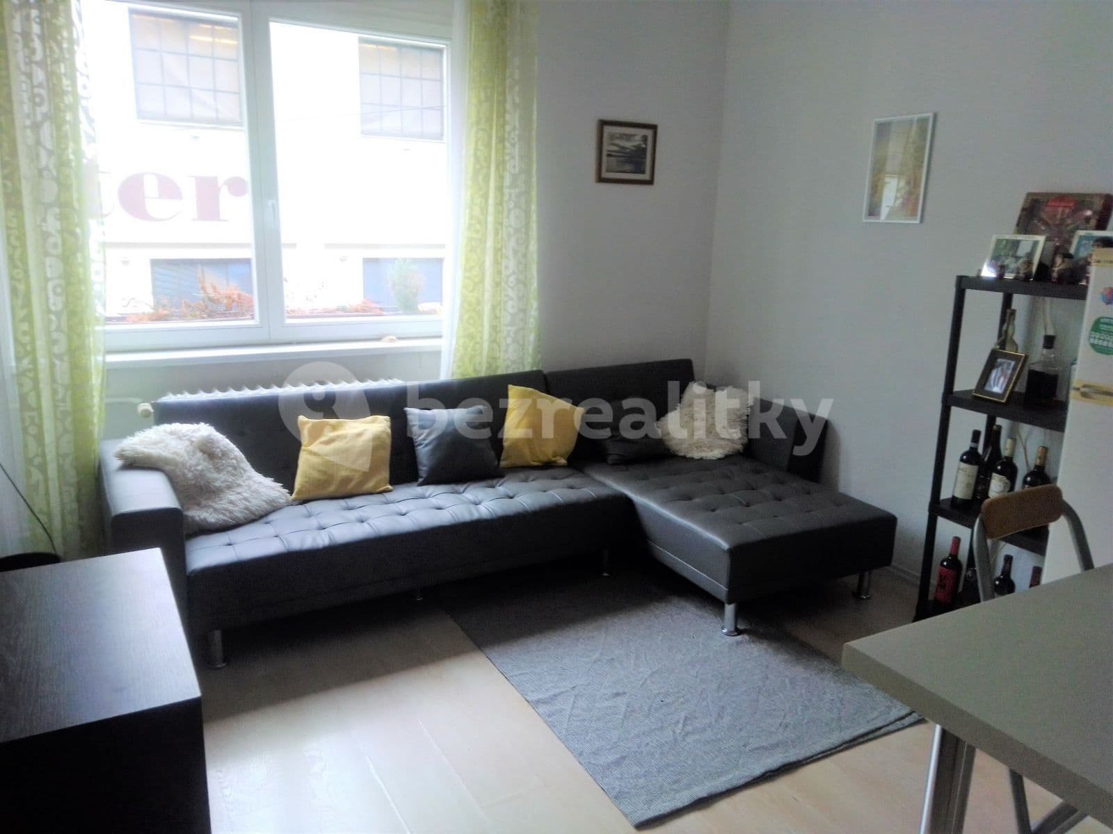 Prenájom bytu 3-izbový 65 m², Pivovarská, Praha, Praha Prenájom bytu 3-izbový 65 m², Pivovarská, Praha, Praha
