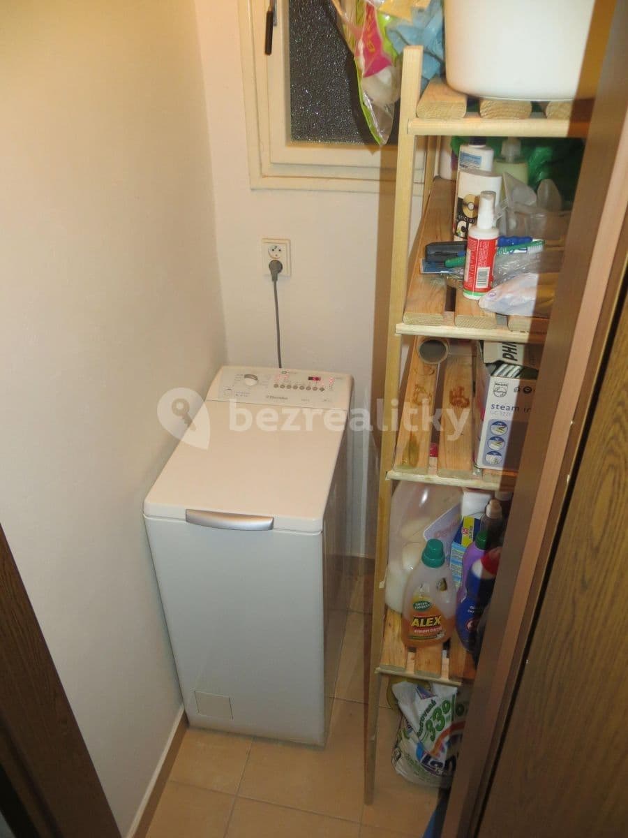 Prenájom bytu 3-izbový 65 m², Pivovarská, Praha, Praha Prenájom bytu 3-izbový 65 m², Pivovarská, Praha, Praha