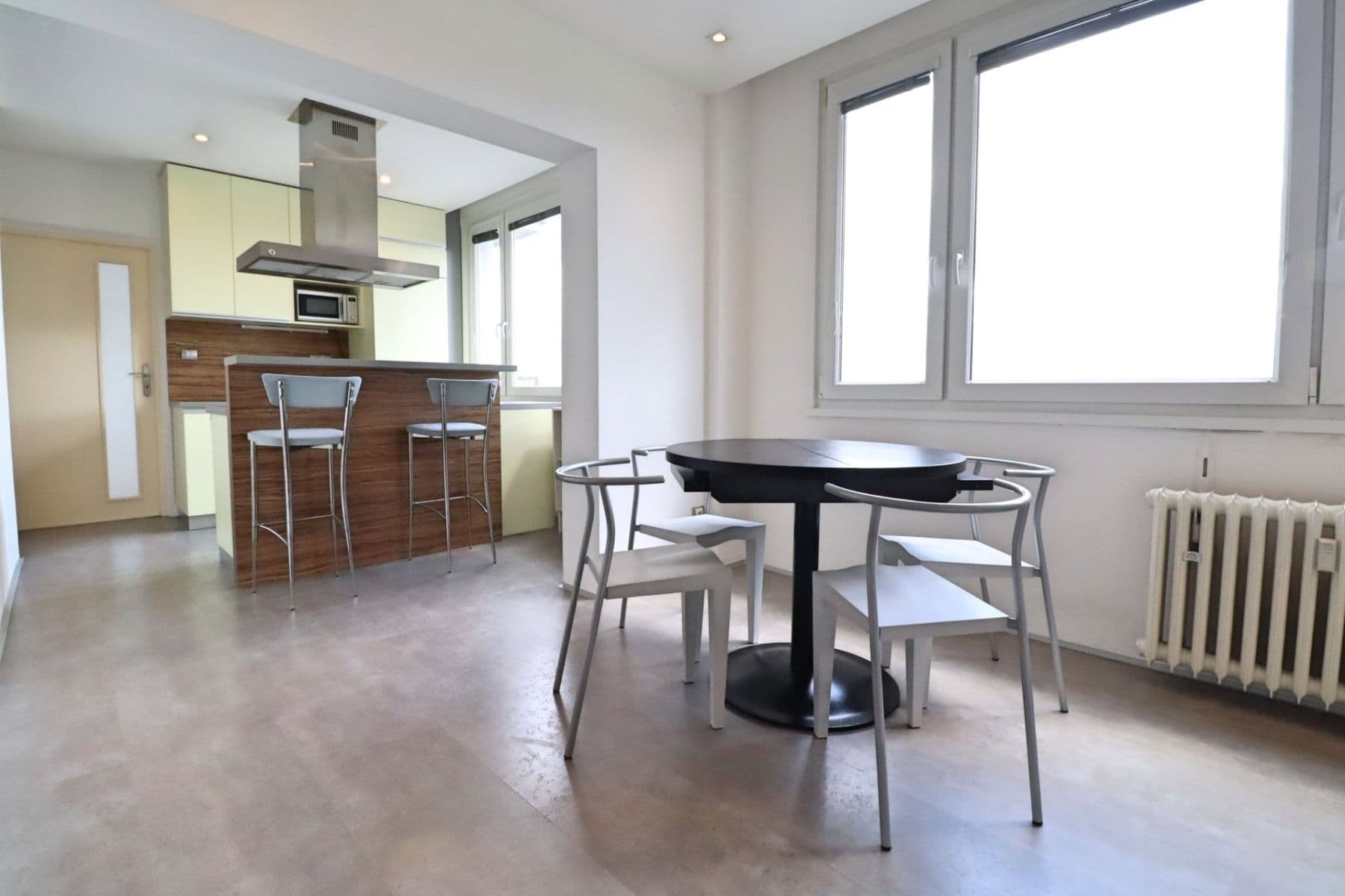 Prenájom bytu 3-izbový 72 m², Nad lesním divadlem, Praha, Praha Prenájom bytu 3-izbový 72 m², Nad lesním divadlem, Praha, Praha