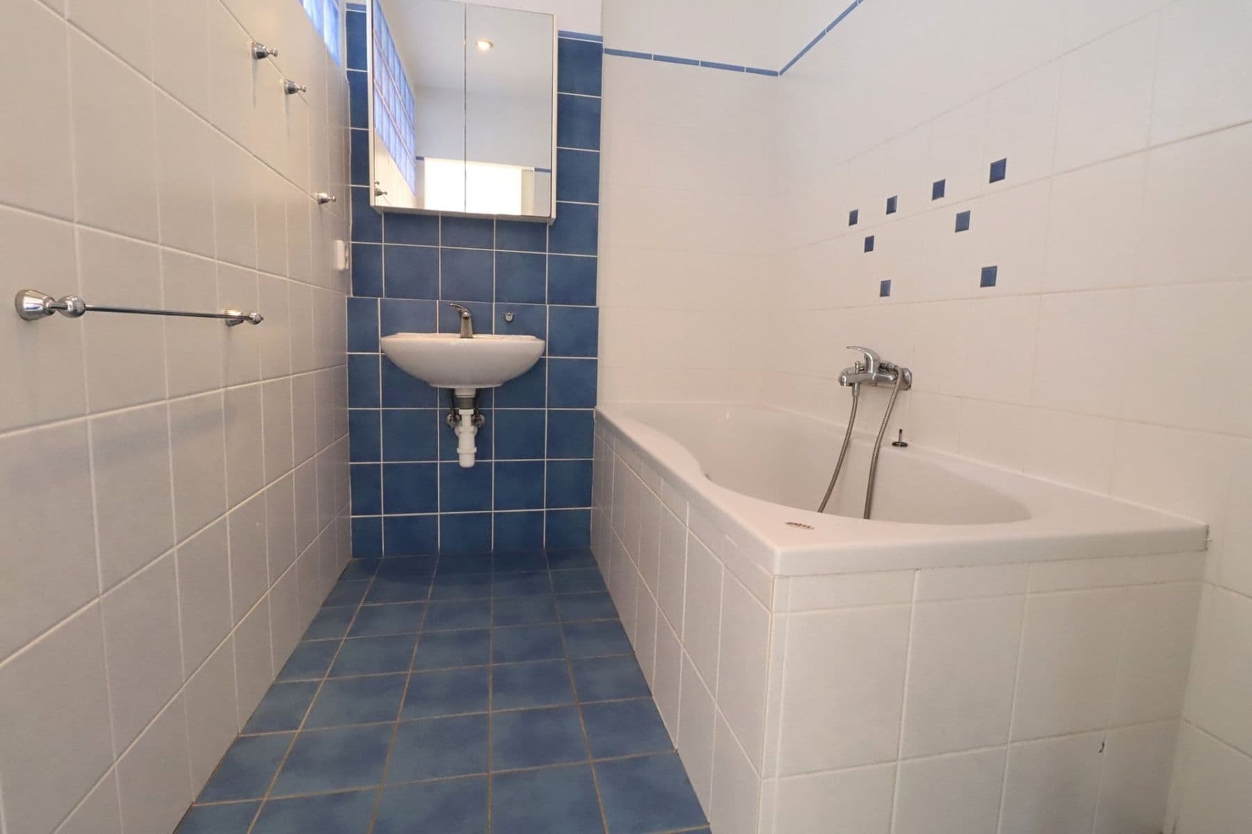 Prenájom bytu 3-izbový 72 m², Nad lesním divadlem, Praha, Praha Prenájom bytu 3-izbový 72 m², Nad lesním divadlem, Praha, Praha