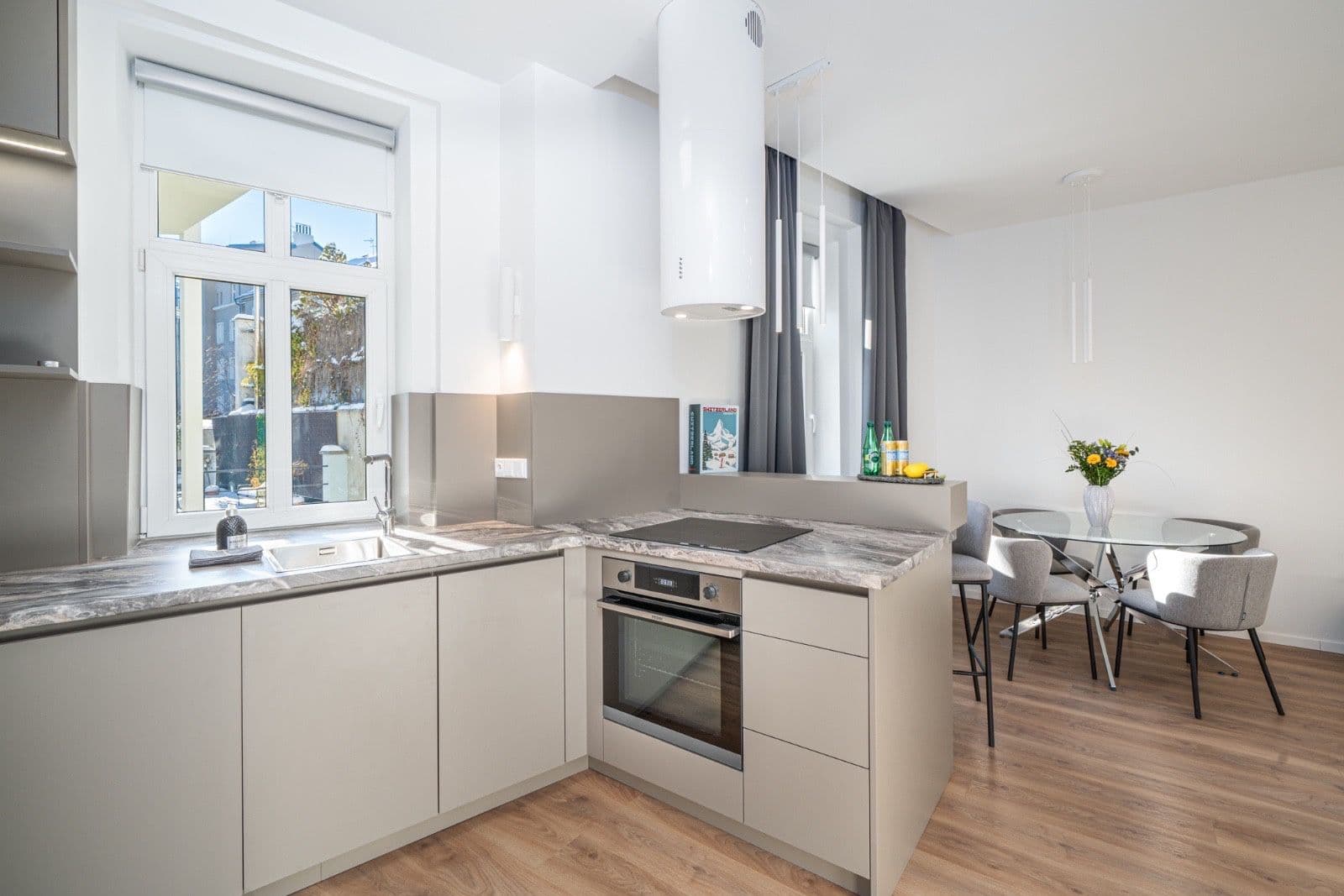 Prenájom bytu 2-izbový 58 m², Milady Horákové, Praha, Praha Prenájom bytu 2-izbový 58 m², Milady Horákové, Praha, Praha