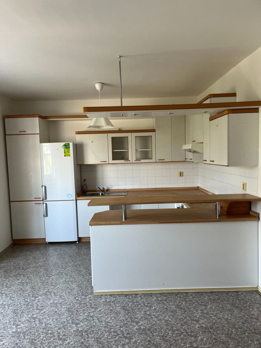 Prenájom bytu 2-izbový 64 m², K Rozkoši, Praha, Praha Prenájom bytu 2-izbový 64 m², K Rozkoši, Praha, Praha