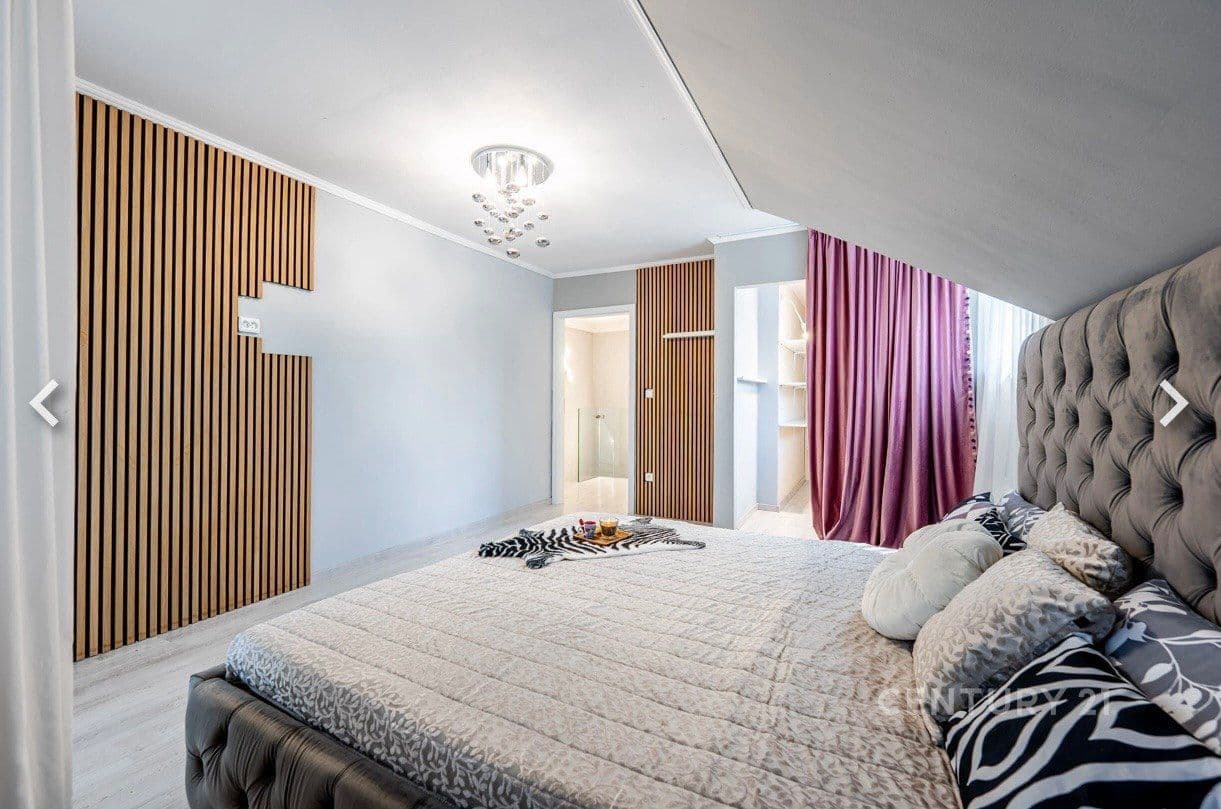 Predaj domu 157 m², pozemok 649 m², Dobročovice, Středočeský kraj Predaj domu 157 m², pozemok 649 m², Dobročovice, Středočeský kraj