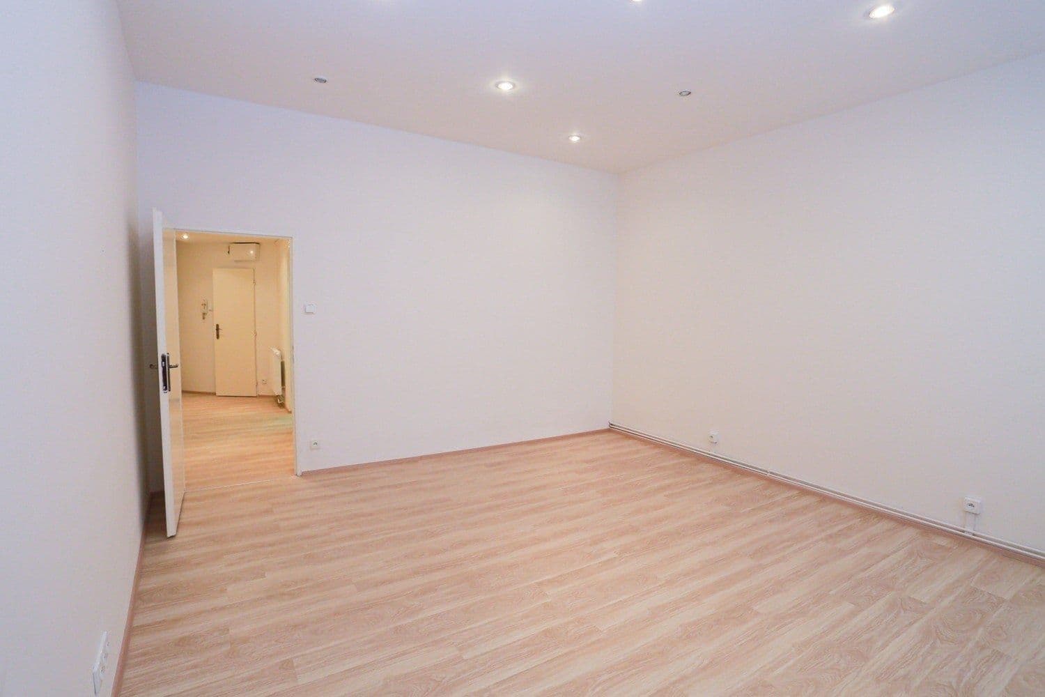 Prenájom bytu 1-izbový 45 m², Chelčického, Praha, Praha Prenájom bytu 1-izbový 45 m², Chelčického, Praha, Praha