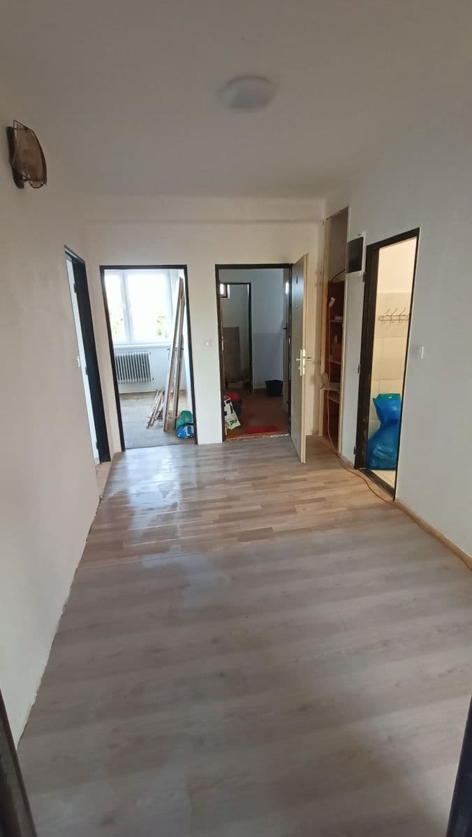 Predaj domu 320 m², pozemok 2.197 m², Polní Voděrady, Středočeský kraj Predaj domu 320 m², pozemok 2.197 m², Polní Voděrady, Středočeský kraj