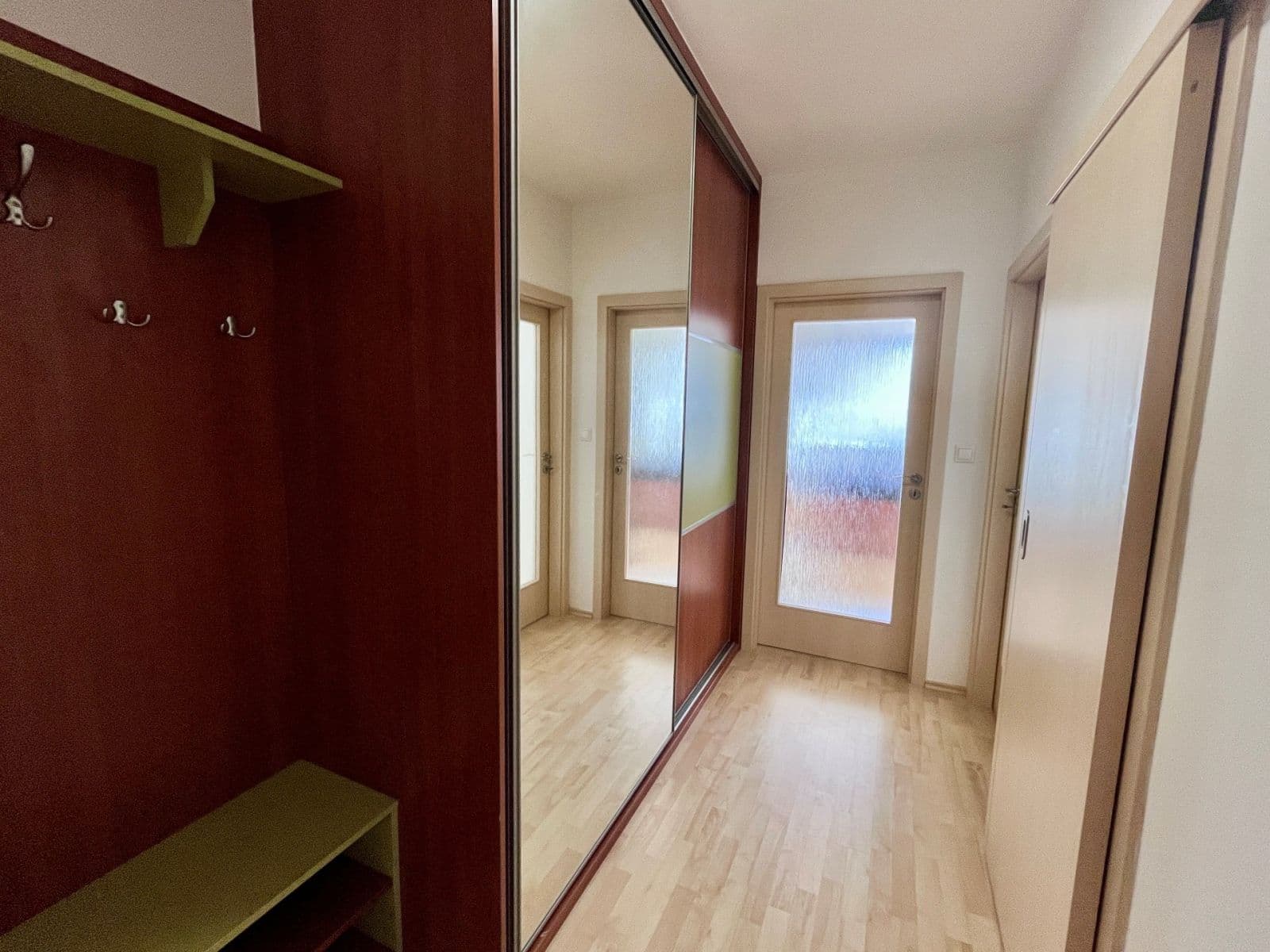 Predaj bytu 2-izbový 51 m², U Hostavického potoka, Praha, Praha Predaj bytu 2-izbový 51 m², U Hostavického potoka, Praha, Praha