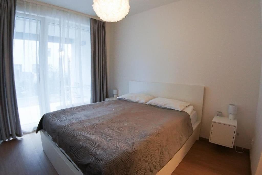 Prenájom bytu 2-izbový 54 m², Jankovcova, Praha, Praha Prenájom bytu 2-izbový 54 m², Jankovcova, Praha, Praha
