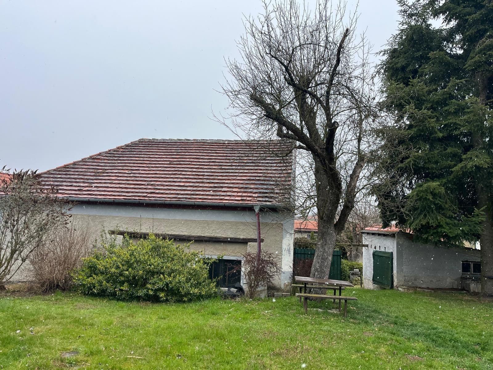 Predaj domu 100 m², pozemok 2.200 m², Březová, Středočeský kraj Predaj domu 100 m², pozemok 2.200 m², Březová, Středočeský kraj