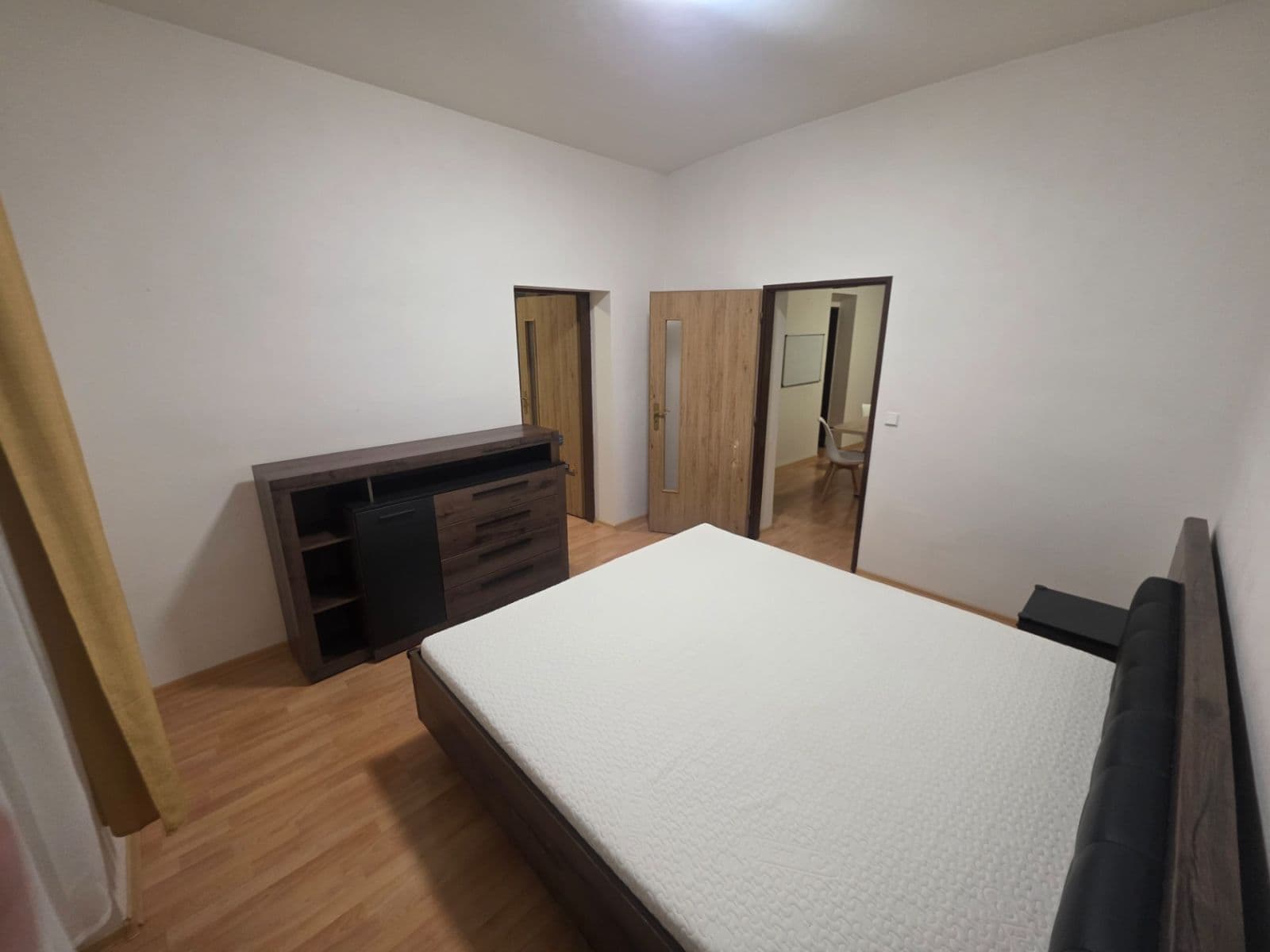 Prenájom bytu 3-izbový 51 m², Hlavní, Panenské Břežany, Středočeský kraj Prenájom bytu 3-izbový 51 m², Hlavní, Panenské Břežany, Středočeský kraj